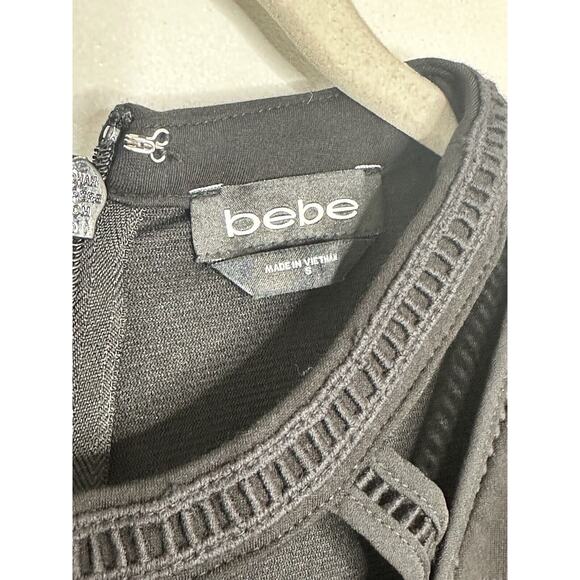 Bebe Black Short Sleeve Cut Out Stretch V Neck Ruffle Dress Size Small - Picture 4 of 7